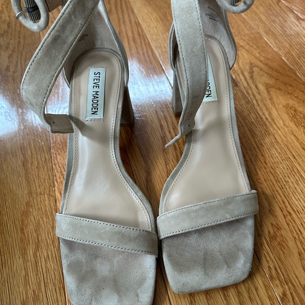 Steve Madden Women's Tan Suede Sandals